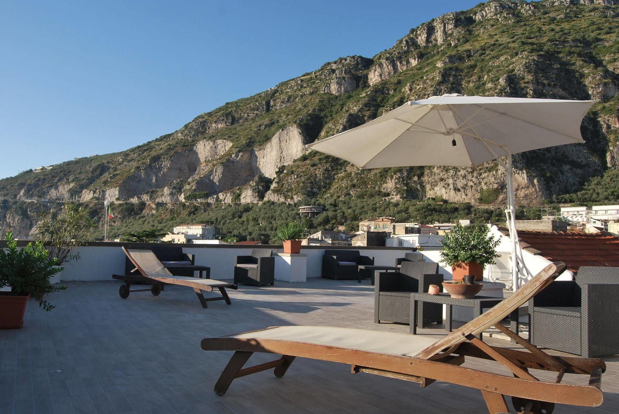 מלון מטה La Pennichella Sorrentina Relais מראה חיצוני תמונה